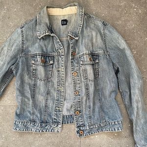Gap Jean jacket - large obvious signs of wear